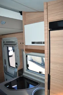 Fahrzeugbild Weinsberg CaraCompact EDITION PEPPER Suite 640 MEG 170 PS Automatik/3,5t ges.Gew. #16
