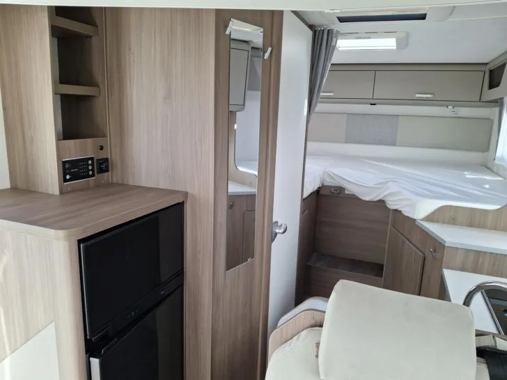 Fahrzeugbild Carado T 338 #12
