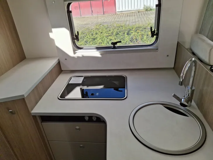 Fahrzeugbild Carado T 338 #13