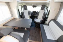 Fahrzeugbild Sunlight Adventure T 67 HUBBETT UNTEN. FREIER AUSGANG! #13