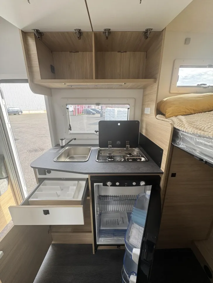Fahrzeugbild Chausson Alkoven First Line C514 #9