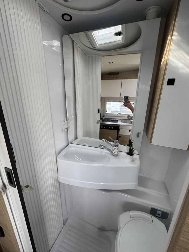 Fahrzeugbild Chausson Alkoven First Line C514 #15