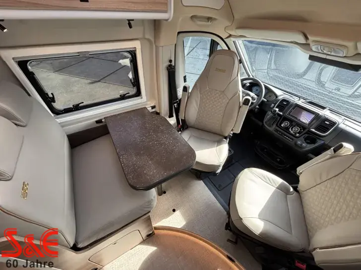Fahrzeugbild Bürstner B66 C 640 #15