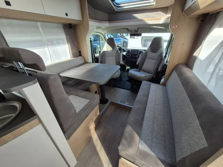 Fahrzeugbild Hobby OnTour T 700 F Rückfahrkamera/Markise #15