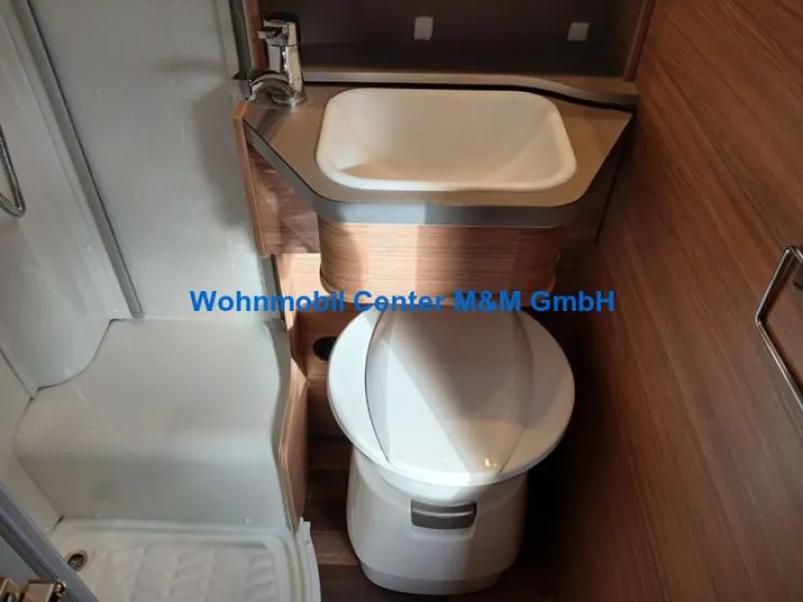 Fahrzeugbild Weinsberg CaraCompact Edition Pepper 600MEG TV Sat AHK Edi #10