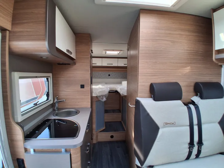 Fahrzeugbild Weinsberg CaraSuite EDITION SPICY 650 MEG Modell 2027 #9