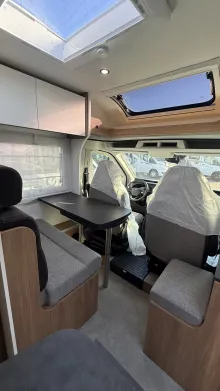 Fahrzeugbild Chausson S-Teilintegrierte S697 Titanium Line Modell 2027 - Einzelbetten #7