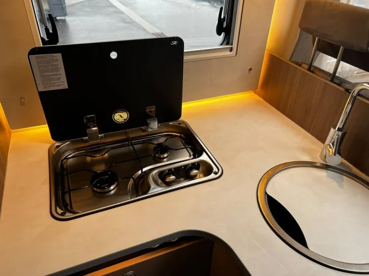 Fahrzeugbild Carado T 449 Edition26 Solar+XEN+NAV+KAM+Assistenz P. #10