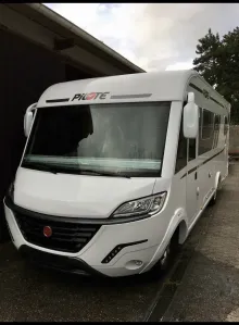 Fahrzeugbild Pilote Aventura G 740 Top Zustand #1