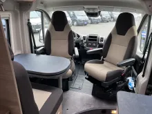 Fahrzeugbild Roadcar R 601, 4 Personen-Fahrzeug, Markise, Radtr. #12