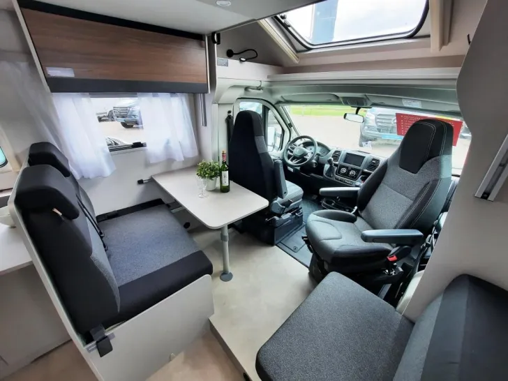 Fahrzeugbild LMC Tracer 730 EL Sale!!!! Sparen Sie 20.326,- € #9