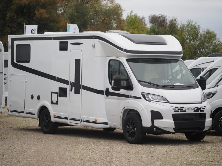 Fahrzeugbild Laika KOSMO L 409, Navi/Kam., Markise, Hubbett #3