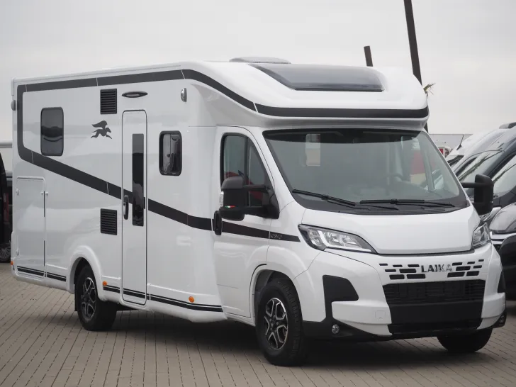 Fahrzeugbild Laika KOSMO L 412 DS #3