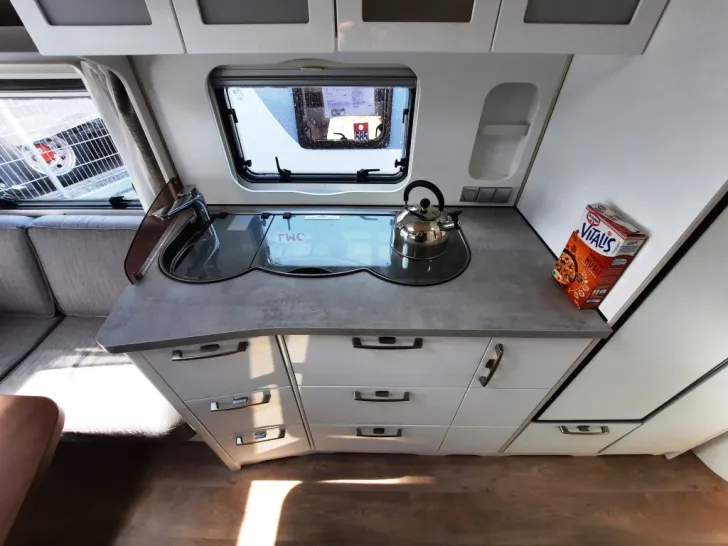 Fahrzeugbild Hymer Eriba Nova 530 Mover, Solar, Combi Heizung #12
