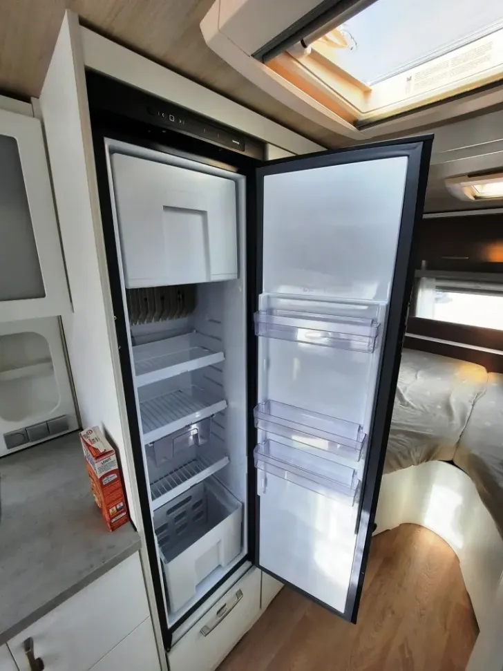 Fahrzeugbild Hymer Eriba Nova 530 Mover, Solar, Combi Heizung #14