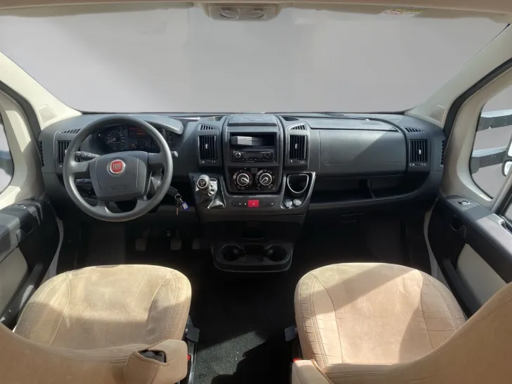 Fahrzeugbild Carado T 337 #8