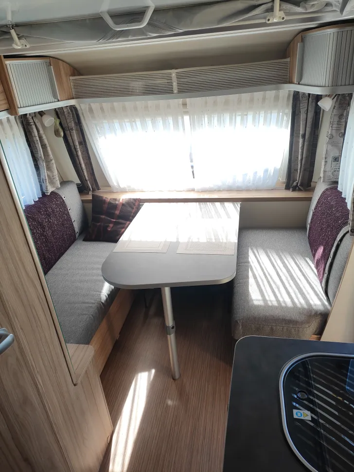 Fahrzeugbild Hymer Eriba Feeling 442 Garagengepflegt #4
