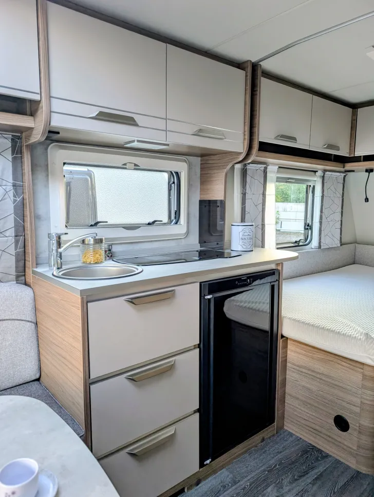 Fahrzeugbild Knaus Sport 450 FU mit Mover #11