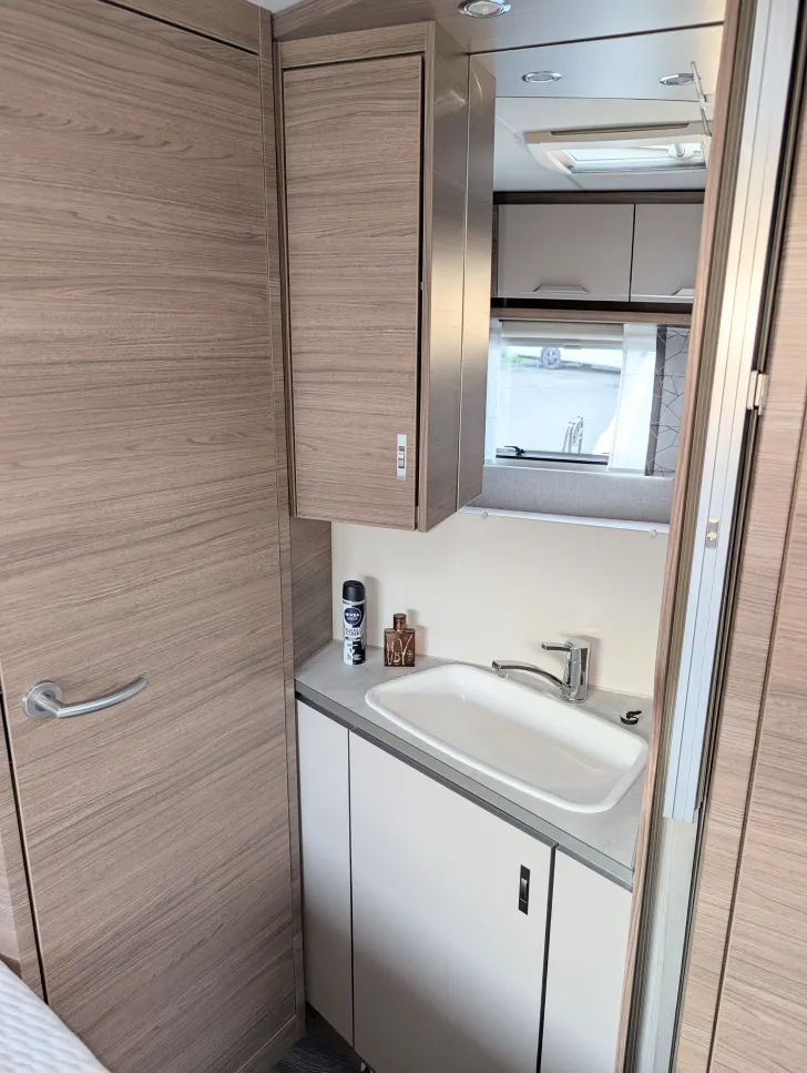 Fahrzeugbild Knaus Sport 450 FU mit Mover #14