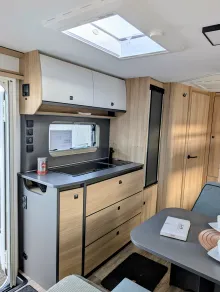 Fahrzeugbild Fendt Apero Activ 560 SKM #10