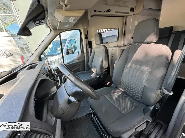Fahrzeugbild Ford Big Nugget-Aut-Ahk-Fussbodenhzg-Winterp. #9