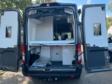 Fahrzeugbild Ford Big Nugget-Aut-Ahk-Fussbodenhzg-Winterp. #20