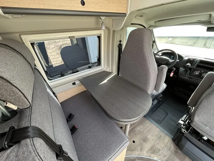 Fahrzeugbild Sunlight Camper Van Cliff 640 #15