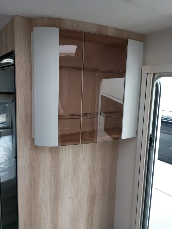 Fahrzeugbild Hobby De Luxe 460 SFf #10