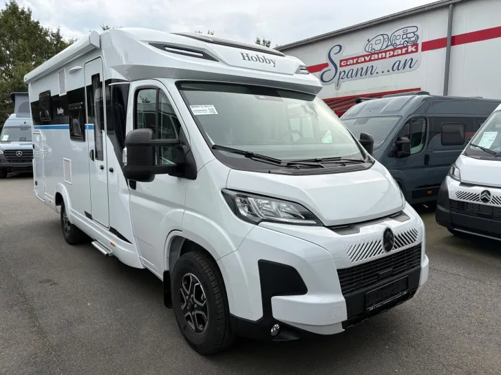 Fahrzeugbild Hobby OnTour C 700 GQ /Automatik/Kingsizebett #1