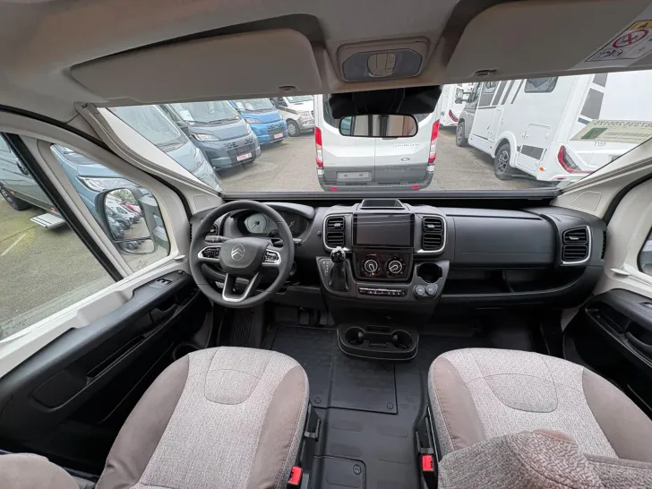 Fahrzeugbild Hobby OnTour C 700 GQ /Automatik/Kingsizebett #10