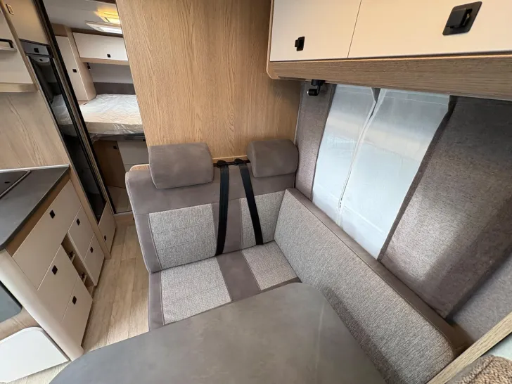 Fahrzeugbild Hobby OnTour C 700 GQ /Automatik/Kingsizebett #13