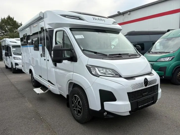 Fahrzeugbild Hobby OnTour C 700 GQ /Automatik/Kingsizebett #1