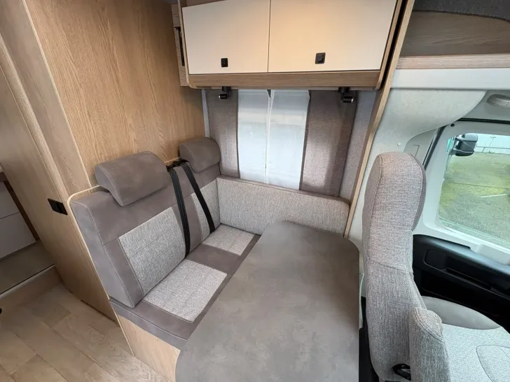 Fahrzeugbild Hobby OnTour C 700 GQ /Automatik/Kingsizebett #13