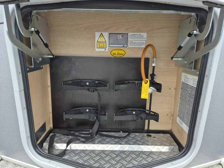 Fahrzeugbild Hymer Eriba Eriba Touring 310 60 Jahre Edition Antischlinger #9