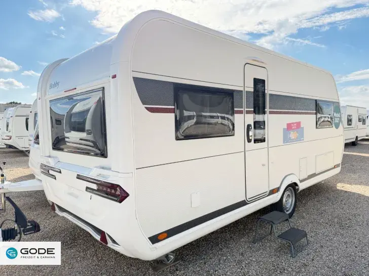 Fahrzeugbild Hobby De Luxe 540 UL/Modell 2027/Bettverbreit/Ambiente #1