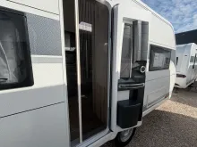 Fahrzeugbild Hobby De Luxe 460 UFe/1.500 kg/sofort verfügbar #17