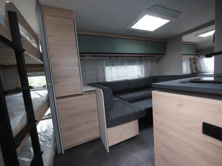 Fahrzeugbild Dethleffs Camper 560 FMK, Hausmesse-Aktionspreis #4