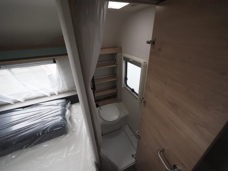Fahrzeugbild Dethleffs Camper 560 FMK, Hausmesse-Aktionspreis #7