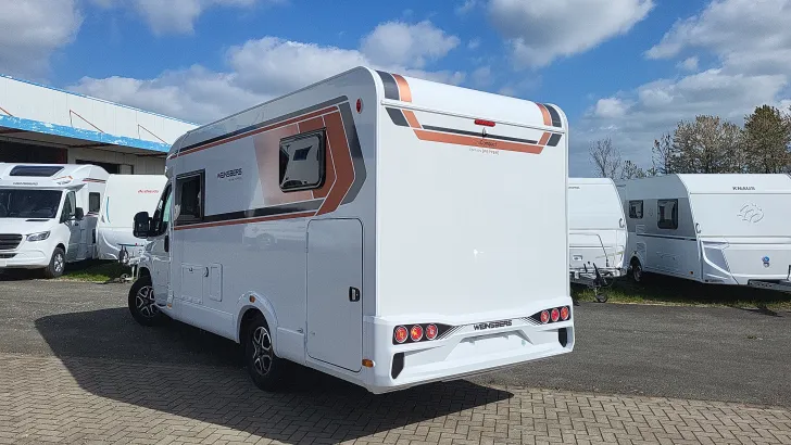 Frontal Hinten Weinsberg CaraCompact EDITION PEPPER 600 MEG Automatik/140 PS