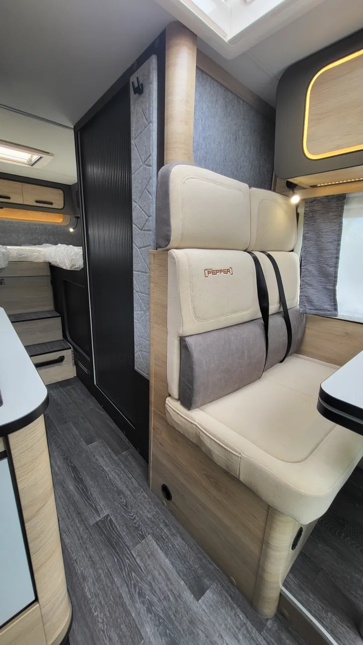Fahrzeugbild Weinsberg CaraCompact EDITION PEPPER 600 MEG Automatik 2027 #19