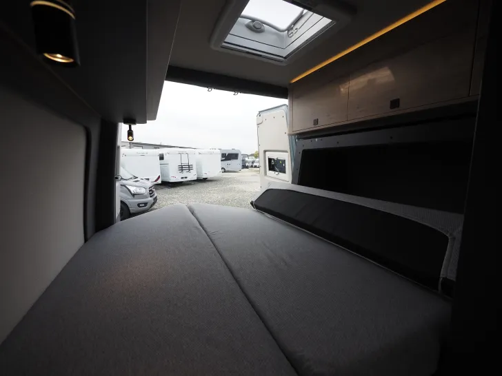 Fahrzeugbild Clever Aventuro 4x4 Sprinter, Premium & Winter, uvm. #15