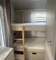 Grundriss Nacht Weinsberg CaraCito 470 QDK Inkl thule omnistore+seitewän