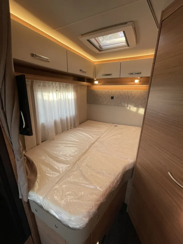 Fahrzeugbild Weinsberg CaraSuite EDITION SPICY 650 MF Stehhöhe 215 cm #6