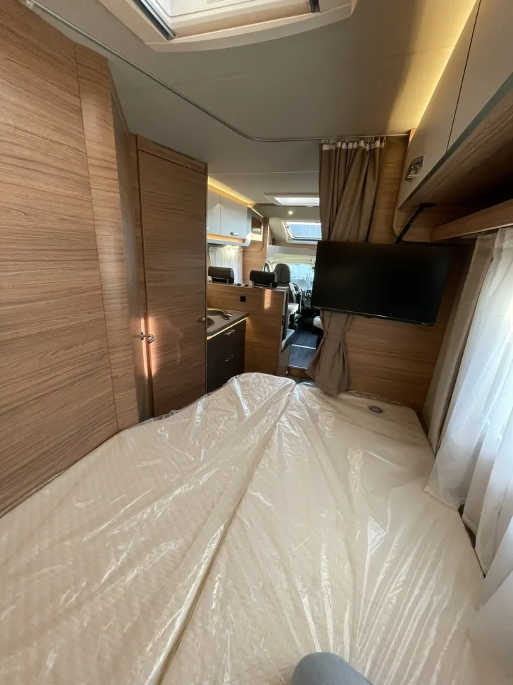 Fahrzeugbild Weinsberg CaraSuite EDITION SPICY 650 MF Stehhöhe 215 cm #7