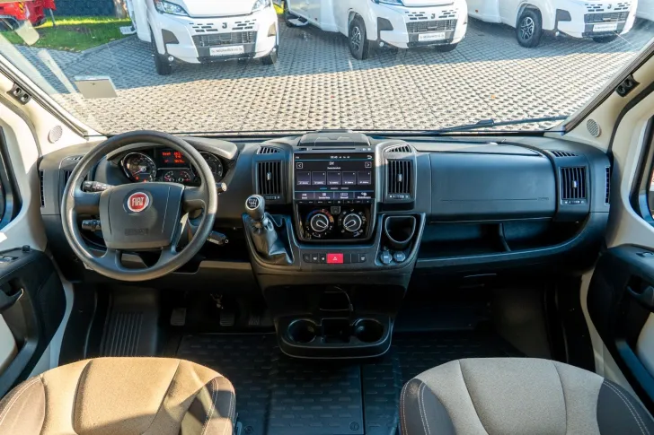 Fahrzeugbild Weinsberg CaraBus 600 *Navi*RFK*Markise* #9