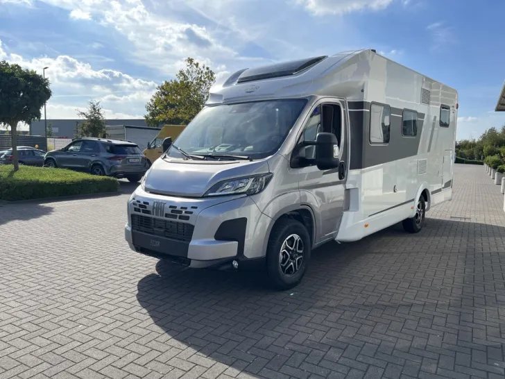Fahrzeugbild Carado T 448 #2