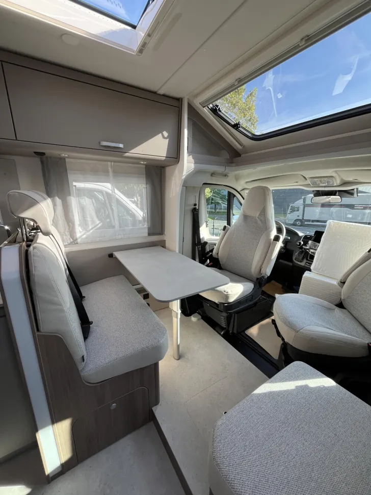 Fahrzeugbild Carado T 328 #7