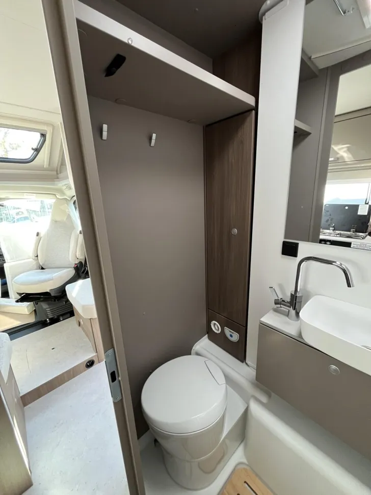 Fahrzeugbild Carado T 328 #9