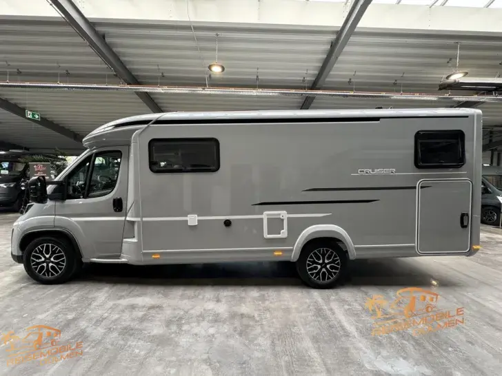Fahrzeugbild LMC Cruiser 740 EL 8G Auto #9