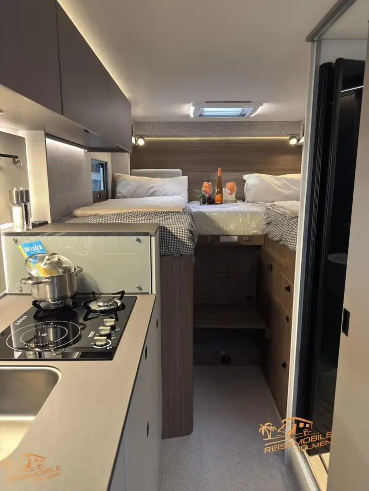 Fahrzeugbild LMC Cruiser 740 EL 8G Auto #16